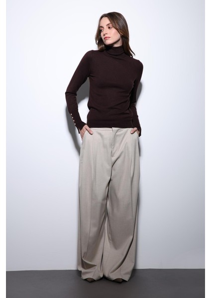 Kahve Dik Yaka Triko Kazak modelleri