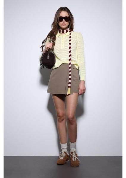 Sarı Polo Yaka Desenli Triko Kadın Kazak fiyatları