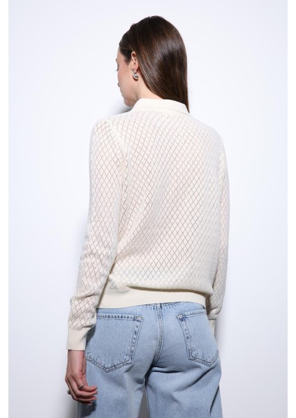 Ekru Polo Yaka Desenli Triko Kadın Kazak fırsatları