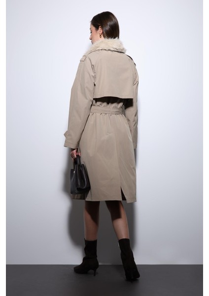 Bej Suni Kürklü Yaka Kadın Trençkot