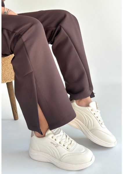 Bej Bağcıklı Kadın Spor Ayakkabı modelleri