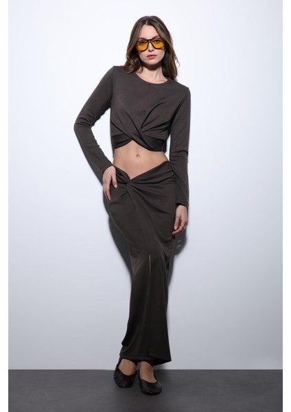 Kahve Yırtmaç Detaylı Kadın Etek Takım modelleri