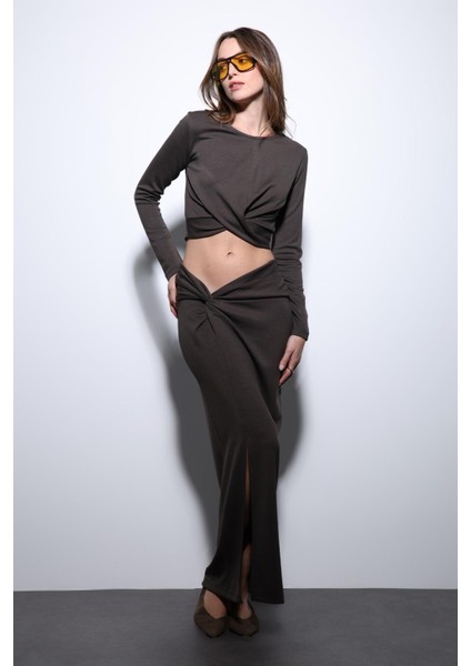 Kahve Yırtmaç Detaylı Kadın Etek Takım fırsatları