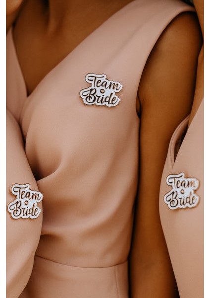 Team bride yaka rozeti beyaz üstü rosegold fırsatları