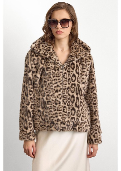 Kapüşonlu Leopar Desenli Suni Kürk Ceket Bej 1015