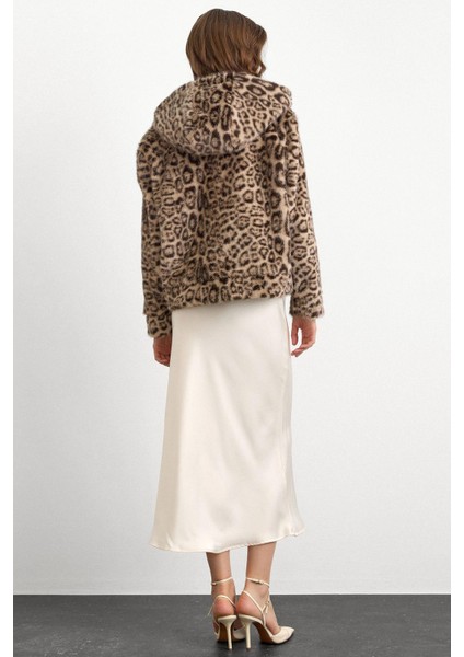 Kapüşonlu Leopar Desenli Suni Kürk Ceket Bej 1015