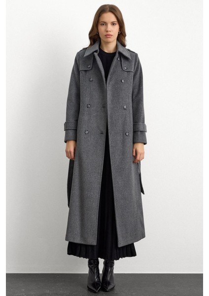 Pelerin Detaylı Kruvaze Uzun Boy Kaban Koyu Gri 3087