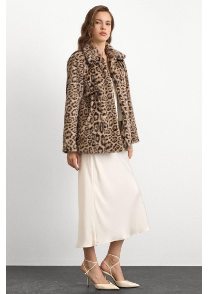 Gömlek Yaka Leopar Desenli Suni Kürk Ceket Bej 1016 fiyatları