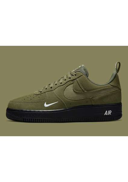 Zeytin Yeşili ve Siyah Tonlu Bu Nike Air Force 1 Low