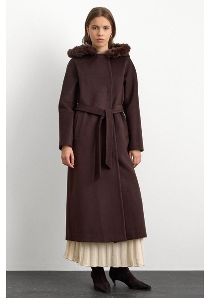 Kürklü Kapüşonlu Beli Bağlamalı Uzun Kaban Kahve 3107 fiyatları