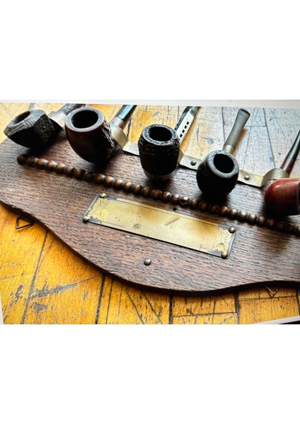 Ahşap ve Pirinçten Avrupa Pipoluk 35 cm 13 cm Ölçülerinde