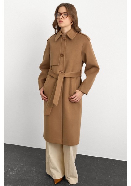 Gömlek Yaka Punto Dikiş Detaylı Premium Kaban K. Kamel 3125 fiyatları