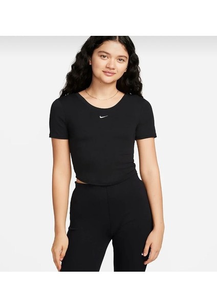 Sportswear Chill Knit Sıkı Kesimli Yuvarlak Sırtlı Kısa Kollu Mini Fitilli Siyah Kadın T-Shirt modelleri