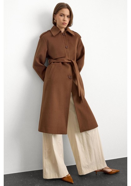 Gömlek Yaka Punto Dikiş Detaylı Premium Kaban Tütün 3125 modelleri