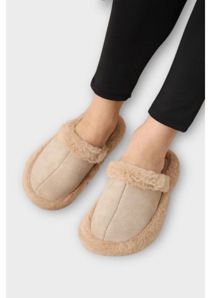 Peluş Detaylı Kadın Ev Terliği Bej modelleri