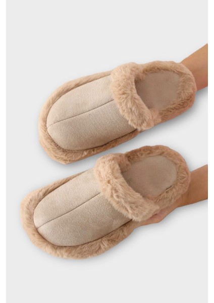Peluş Detaylı Kadın Ev Terliği Bej fırsatları