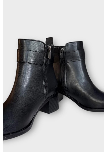 Toka Detaylı Kalın Topuk Sivri Burun Kadın Bot Siyah - Gümüş modelleri