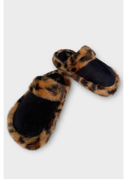 Peluş Detaylı Kadın Ev Terliği Siyah fırsatları