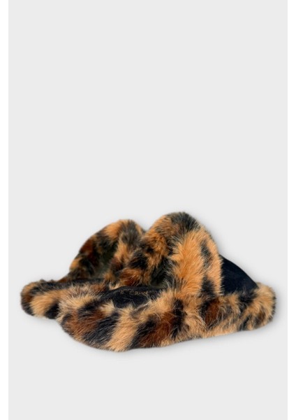 Peluş Detaylı Kadın Ev Terliği Siyah indirimleri