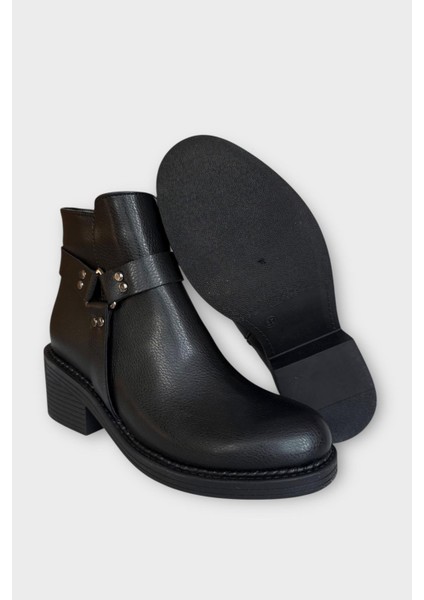 Kadın Toka Detaylı Fermuarlı Kalın Topuk Bot SİYAH