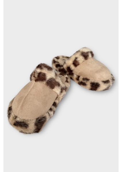 Peluş Detaylı Kadın Ev Terliği Füme indirimleri