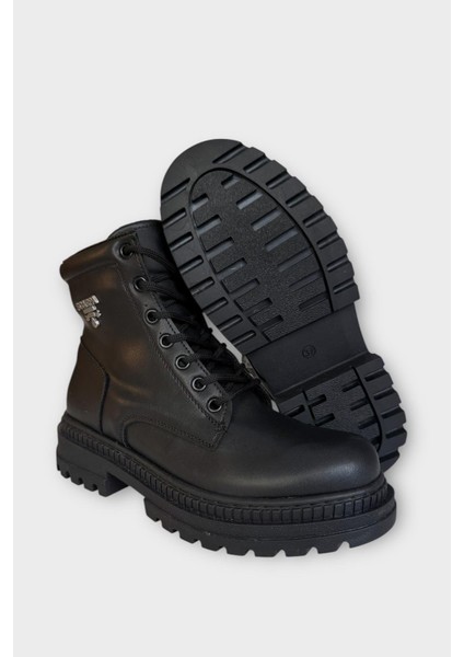 Kalın Taban Bağcıklı Fermuarlı Kadın Bot Siyah