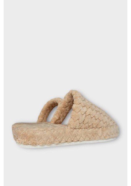 Kadın Zikzak Desen Içi Kürklü Kaymaz Taban Ev Terliği Bej indirimleri