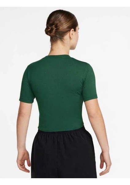 Sportswear Essential Slim-Fit Cropped Short-Sleeve Yeşil Kadın T-Shirt modelleri