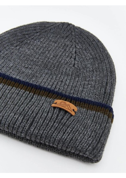 Yılbaşı Temalı Erkek Bere ve Eldiven Seti (W5) fırsatları