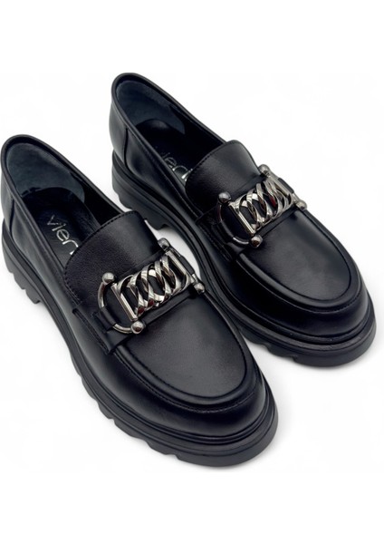 Aurenza Zincir Toka Detaylı Siyah Hakiki Deri Maskülen Kadın Loafer fiyatları