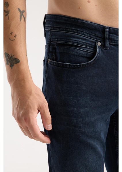 Erkek Slim Fit/normal Kesim Jean Pantolon - Esnek (%2 Elastan) ve Pamuklu (%98) modelleri