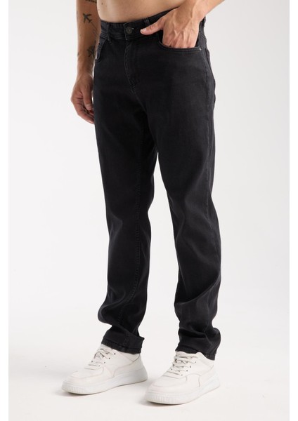 Erkek Slim Fit/normal Kesim Jean Pantolon - Esnek (%2 Elastan) ve Pamuklu (%98)