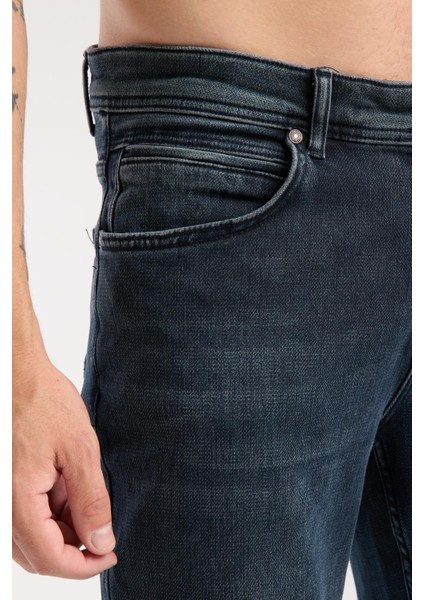 Erkek Slim Fit/normal Kesim Jean Pantolon - Esnek (%2 Elastan) ve Pamuklu (%98) modelleri