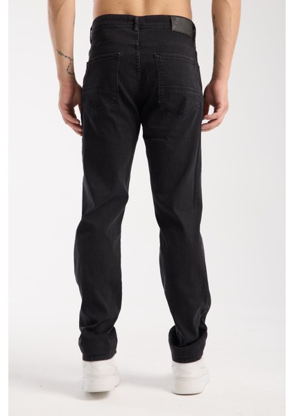 Erkek Slim Fit/normal Kesim Jean Pantolon - Esnek (%2 Elastan) ve Pamuklu (%98) fiyatları