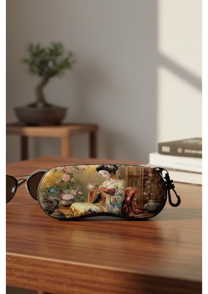 Zürafa Shop Uzak Doğu Temalı Şık Gözlük Kabı – Kadınlar Için Özel Tasarım