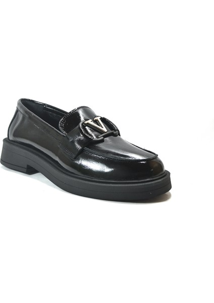 25.145 Hakiki Deri Rugan Siyah Anatomik Kadın Loafer Ayakkabı fiyatları