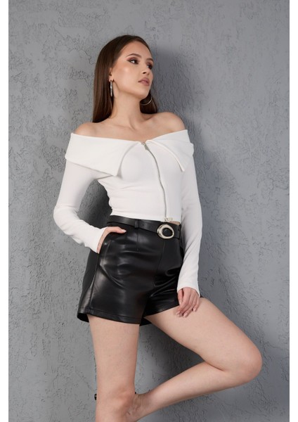 Kemerli Deri Mini Şort fiyatları