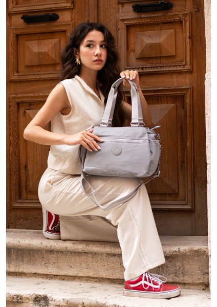 Kadın 5 Gözlü Suya Dayanıklı Paraşüt Kumaş Ayar Çapraz Askılı El ve Omuz Çantası 4016 indirimleri