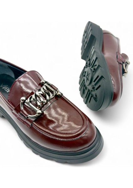 Aurenza Zincir Toka Detaylı Bordo Rugan Hakiki Deri Maskülen Kadın Loafer indirimleri