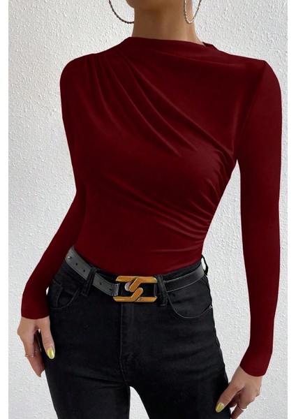 - Kadın Bordo Belden ve Boyundan Büzgü Detaylı Uzun Kollu Bluz fırsatları