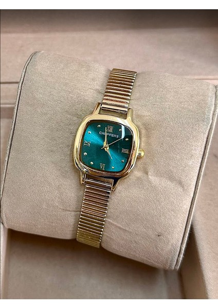 Gold Renk Kordon Kare Yeşil Kadran Kolunuzdaki Şık Tasarım Kadın Kol Saati ST02