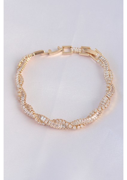 Vip Seri Pirinç Zirkon Taşlı Gold Renk Sarmal Model Bileklik - Lisinya