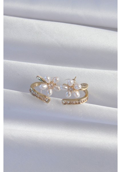 Pirinç Gold Renk Zirkon Taşlı Kıvrımlı İnci Çiçek Küpe - Lisinya fiyatları