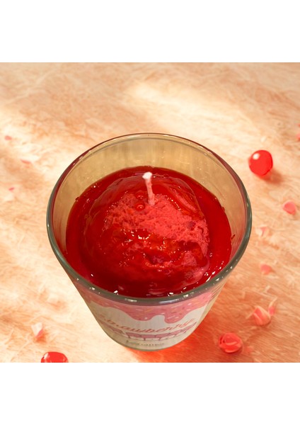 Strawberry Sundae Ice Cream - Jöleli Dondurma Temalı Çilek Kokulu Soya Mum modelleri
