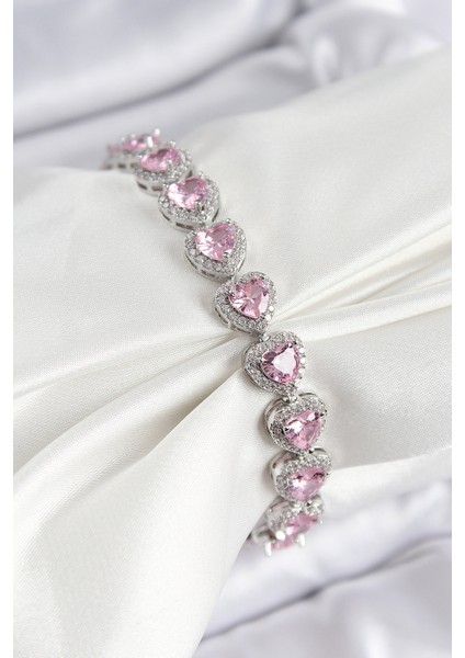Pirinç Zirkon Taşlı Pembe Kalp Baget Model Gümüş Renk VIP Seri Kadın Bileklik - Lisinya