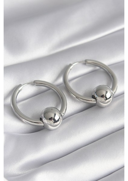 Pirinç Gümüş Renk Halka Top Model Kadın Küpe - Lisinya