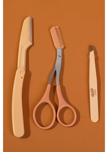 3 Parça Kaş Bakım Seti ile Doğal ve Bakımlı Görünüm Sağlar