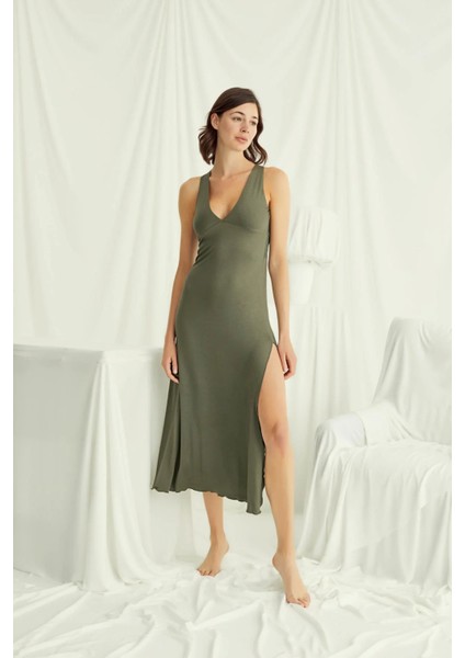 Monamise Göğüs ve Sırt Dekoteli Brode Dantelli Yırtmaçlı Gecelik indirimleri