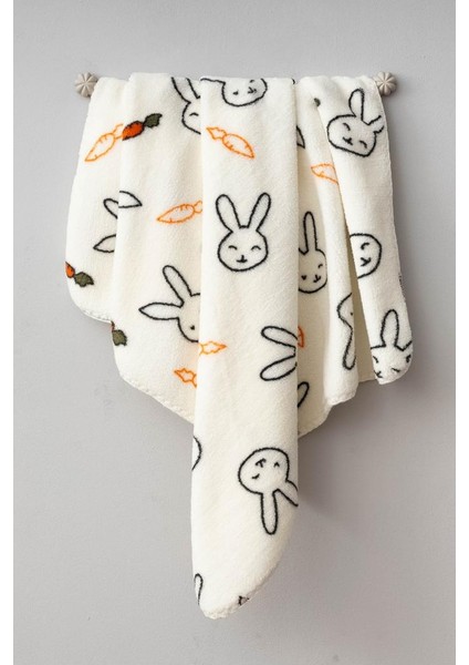 Sevimli Tavşan Desenli Peluş Battaniye BBTF.EKR.95077