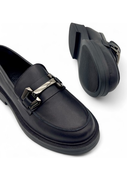 Roven Siyah Hakiki Deri Kadın Loafer fırsatları